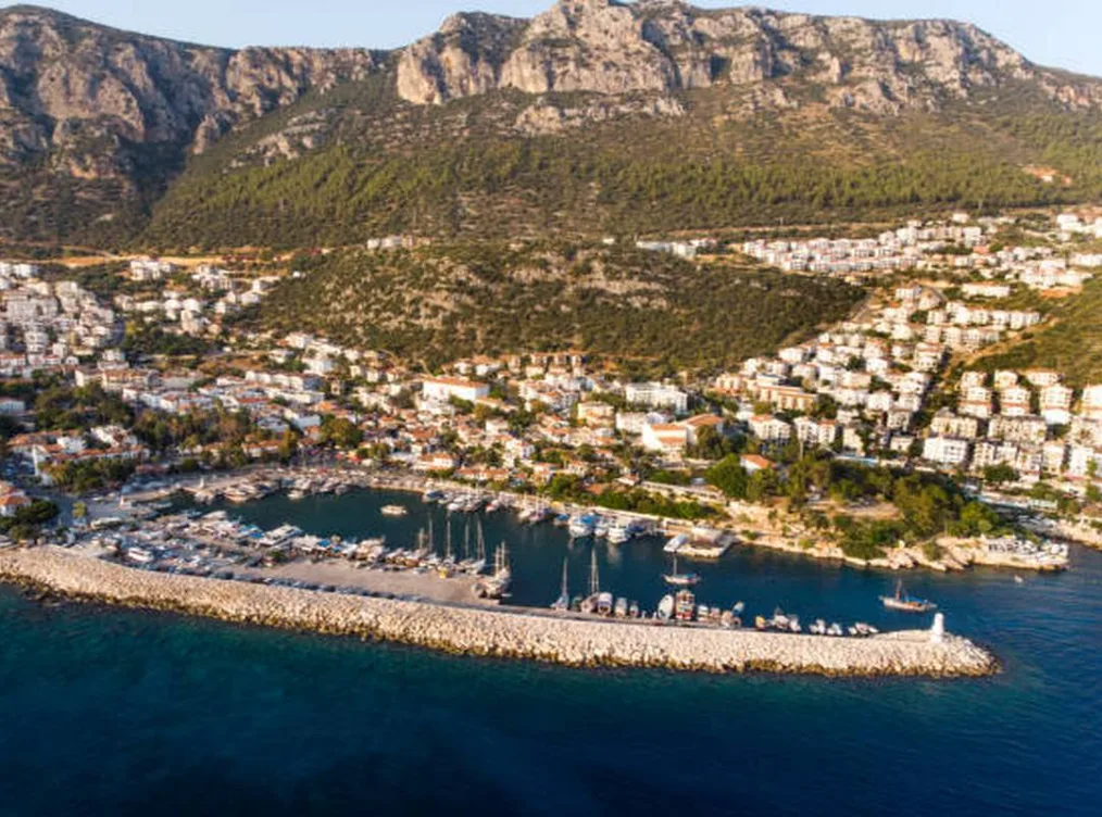 Kalkan Villa Seçenekleri 2026 – Deniz Manzaralı ve Özel Havuzlu Lüks Villalar