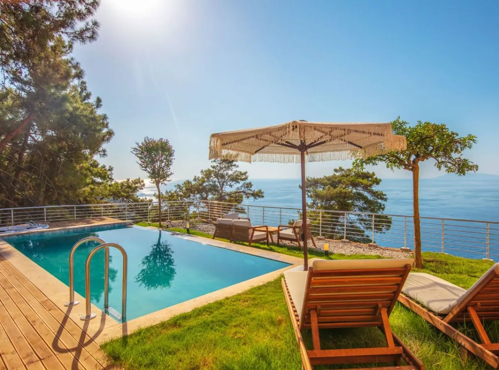 Muğla Villa Rehberi 2026: Ege ve Akdeniz’in Buluştuğu Noktada Özgür Tatil Deneyimi