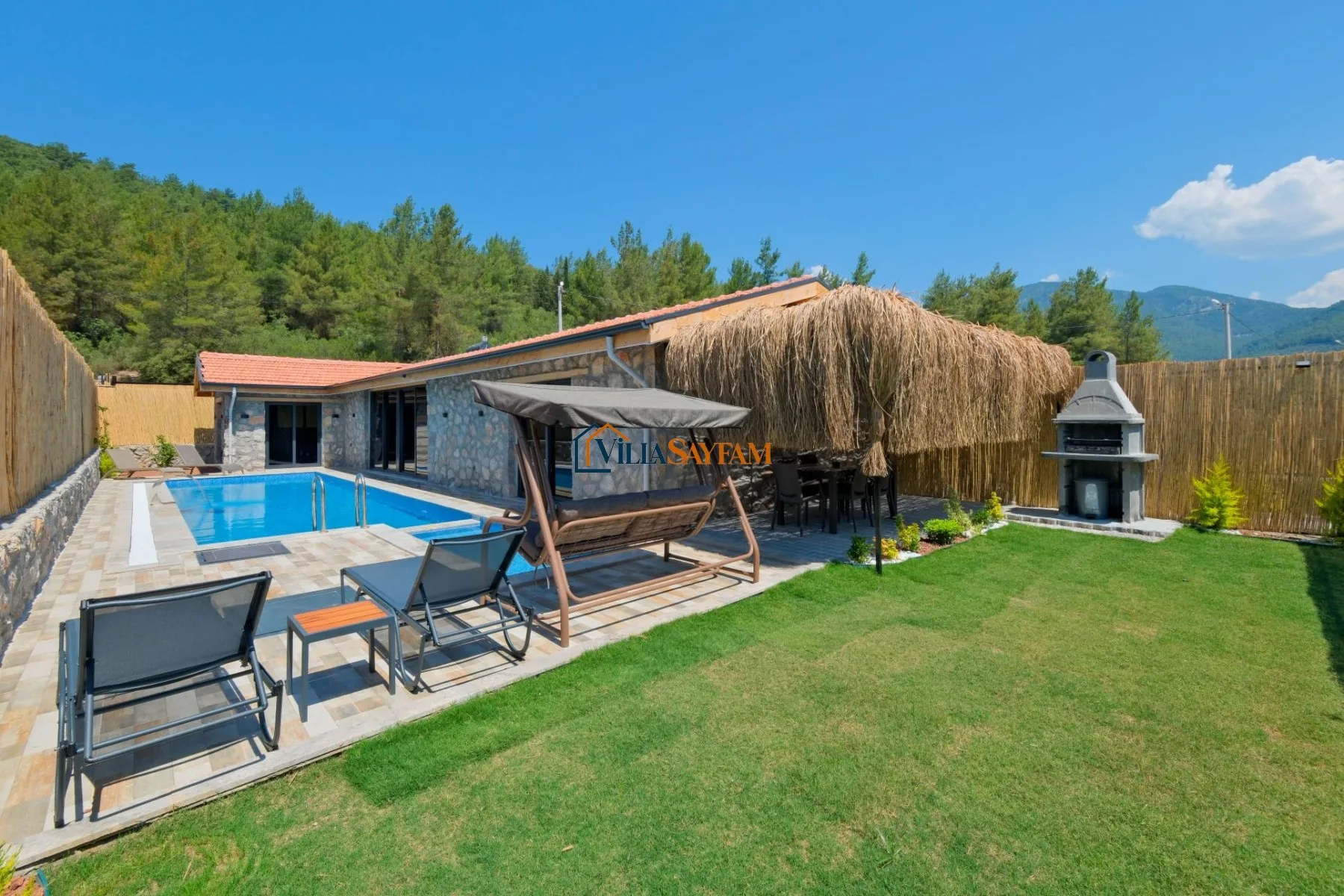 Villa Lunaris (2273)
