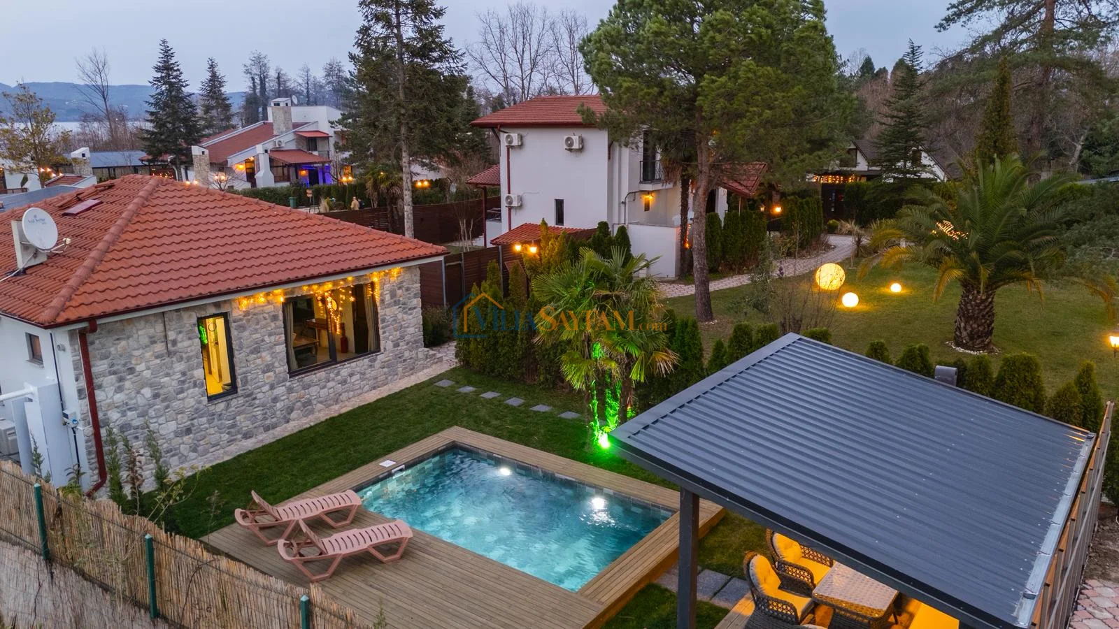 Villa Prenses | Sapanca Göl Kenarı Kiralık Villa (2514)